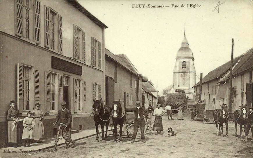 Fluy Rue de l'Eglise (battage)