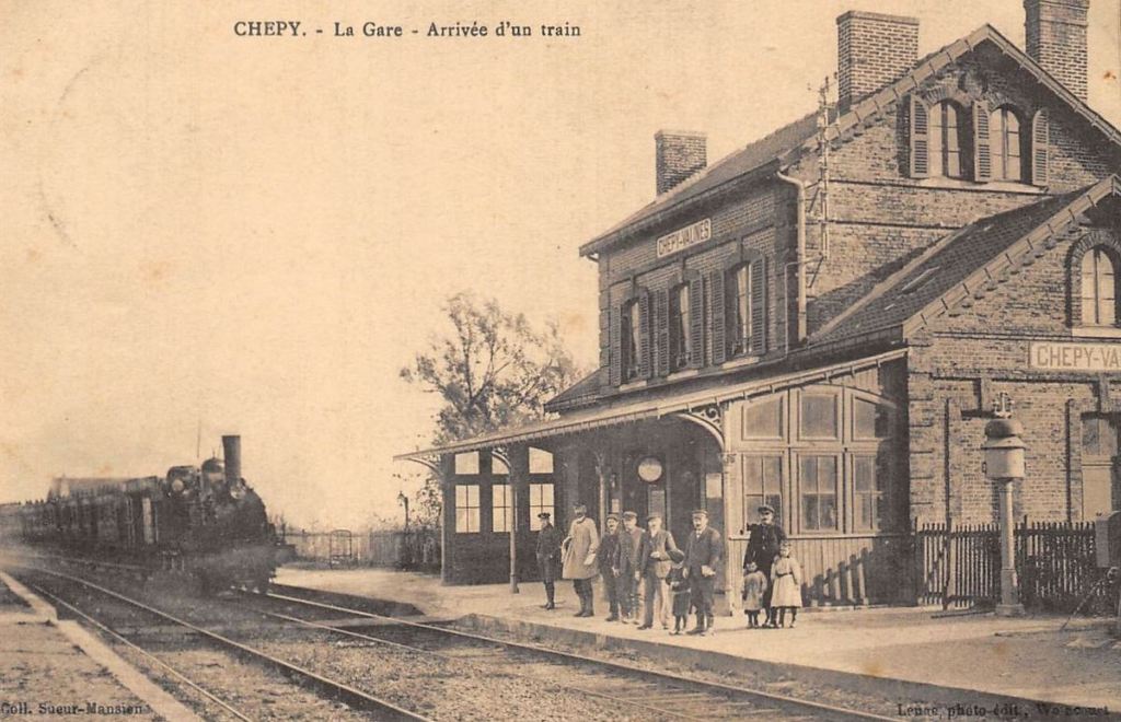 Cette image a un attribut alt vide ; le nom du fichier est chepy-gare.jpg