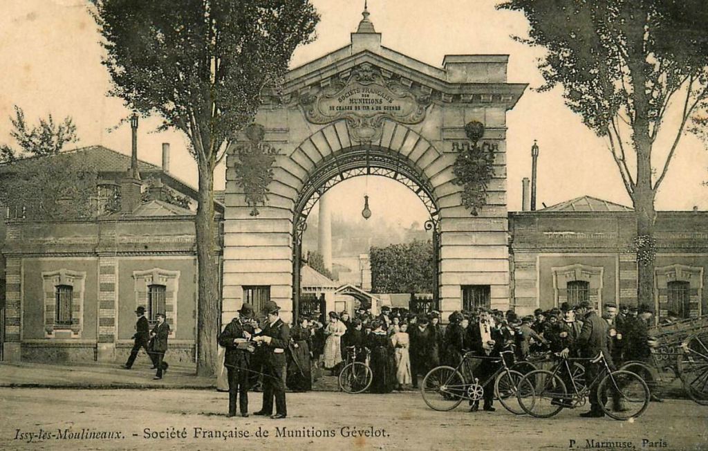 Cette image a un attribut alt vide ; le nom du fichier est issy-societe-francaise-munitions.jpg